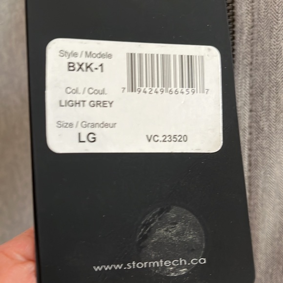 NWT Awesome Stormtech Performance Men’s Gray Jacket, great details and quality! - Picture 8 of 11